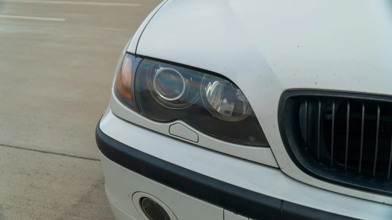 2004 BMW E46 330i & 330Ci - Image 17 of 31