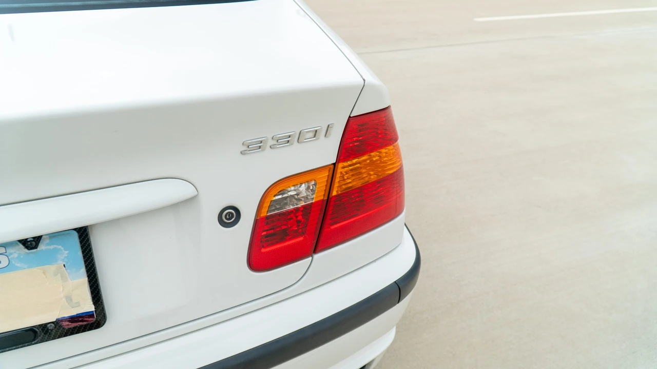 2004 BMW E46 330i & 330Ci - Image 22 of 31
