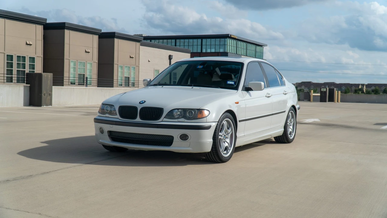 2004 BMW E46 330i & 330Ci - Image 4 of 31
