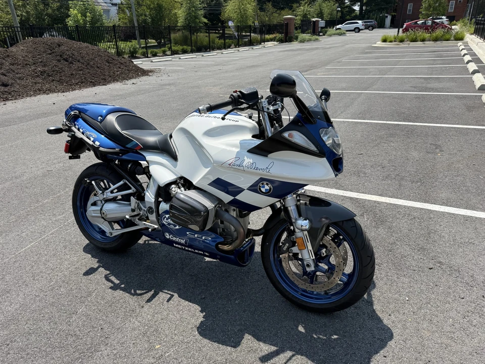 2004 BMW R1100 & R1150 & R1200 & R1250 & R1300 - Image 3 of 31