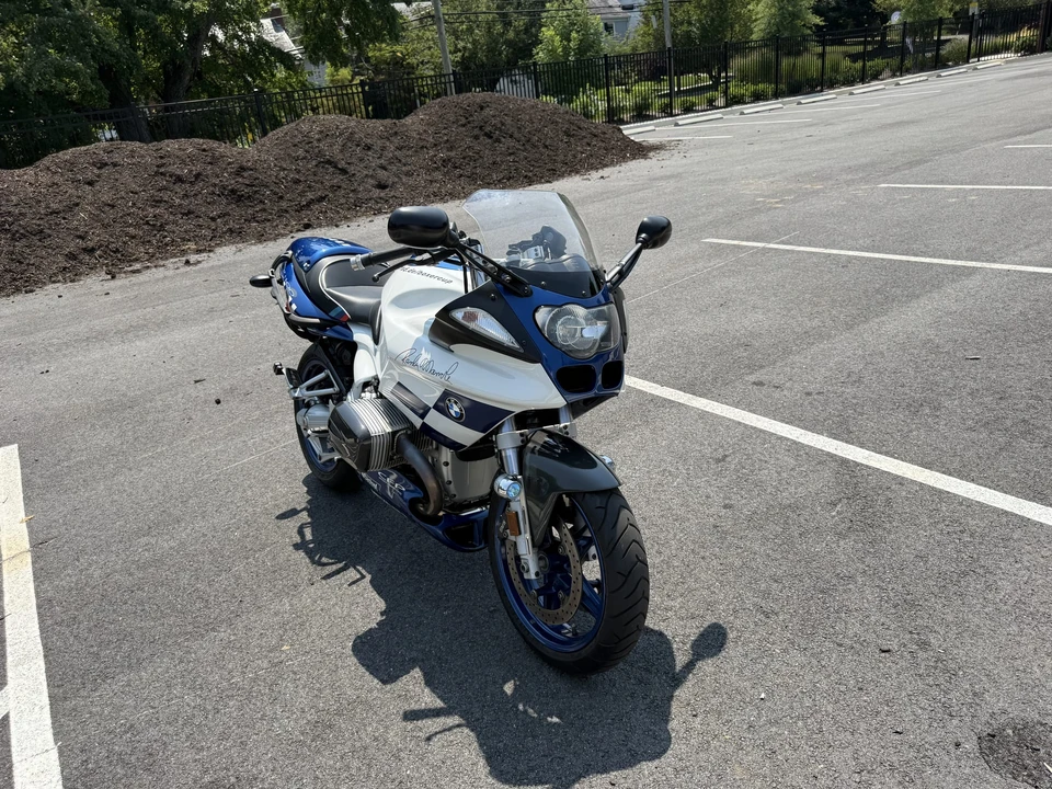 2004 BMW R1100 & R1150 & R1200 & R1250 & R1300 - Image 2 of 31