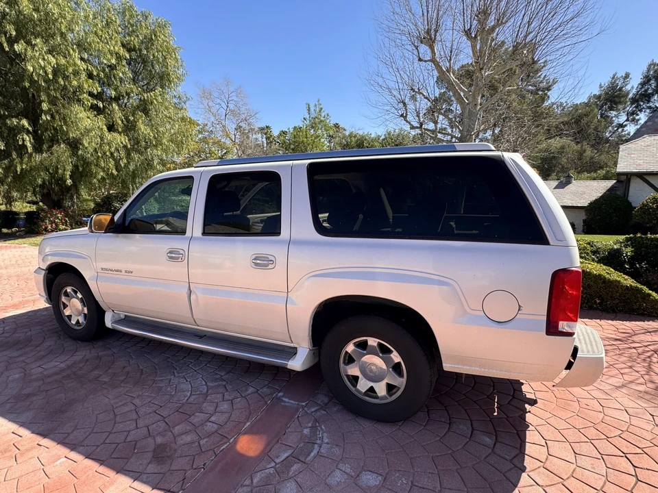2004 Cadillac Escalade & EXT 2nd Gen - Image 10 of 31