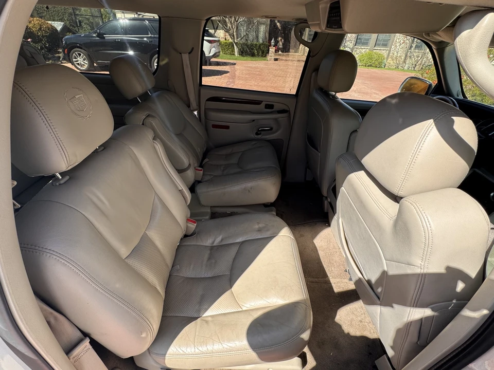 2004 Cadillac Escalade & EXT 2nd Gen - Image 26 of 31