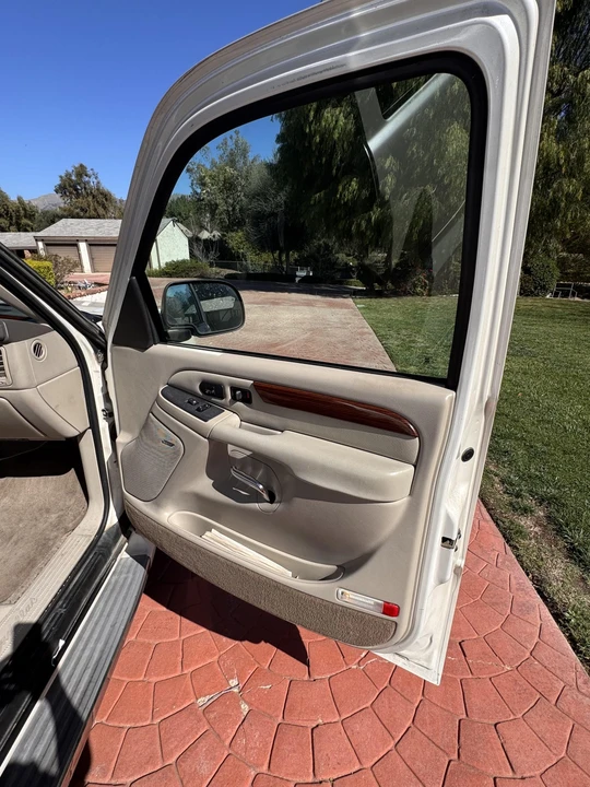 2004 Cadillac Escalade & EXT 2nd Gen - Image 19 of 31