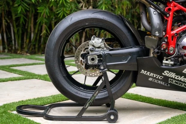 2004 Ducati 749 - Image 7 of 8