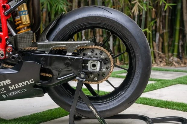 2004 Ducati 749 - Image 7 of 8