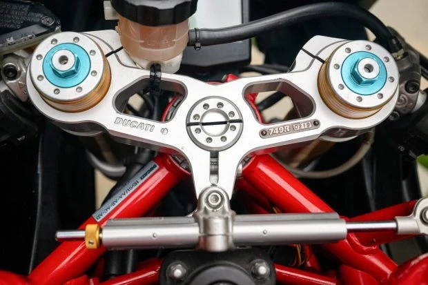 2004 Ducati 749 - Image 5 of 8