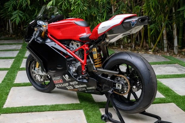 2004 Ducati 749 - Image 2 of 8