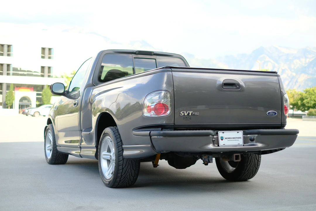 2004 Ford F-150 SVT Lightning 10th Gen - Image 15 of 31