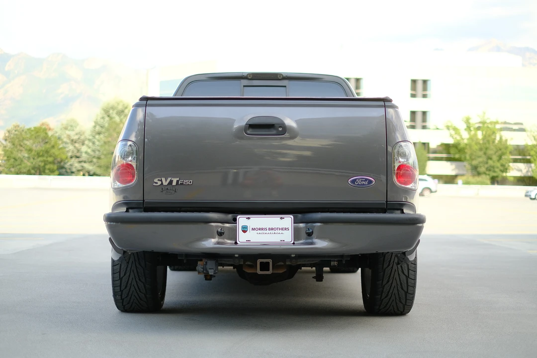 2004 Ford F-150 SVT Lightning 10th Gen - Image 17 of 31