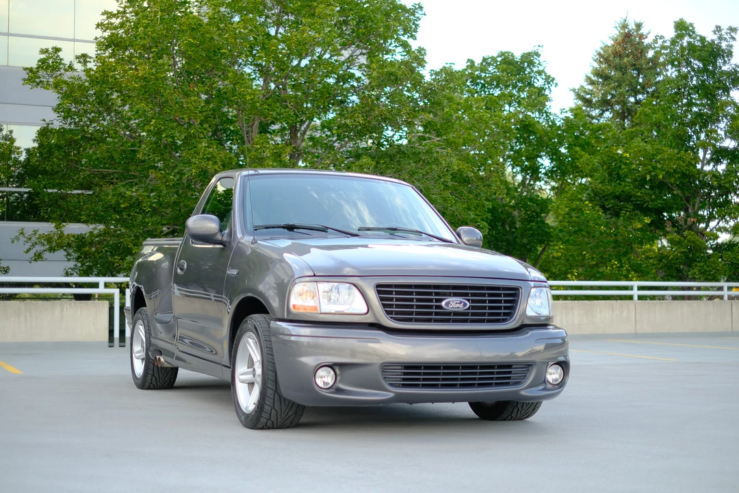 2004 Ford F-150 SVT Lightning 10th Gen - Image 31 of 31