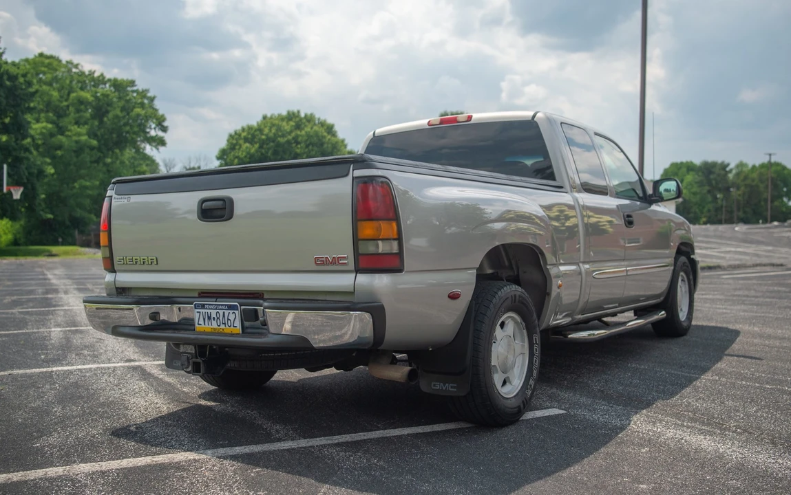 2004 GMC Sierra 2nd Gen - Image 10 of 31