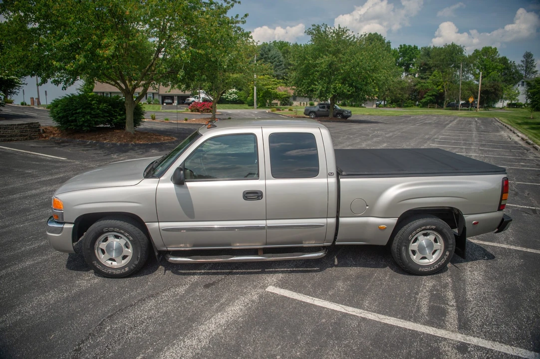 2004 GMC Sierra 2nd Gen - Image 17 of 31