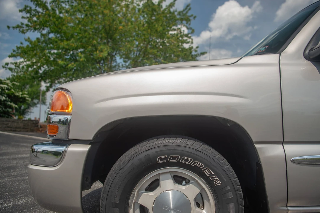 2004 GMC Sierra 2nd Gen - Image 28 of 31