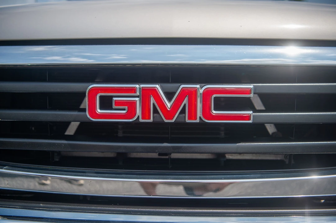 2004 GMC Sierra 2nd Gen - Image 21 of 31