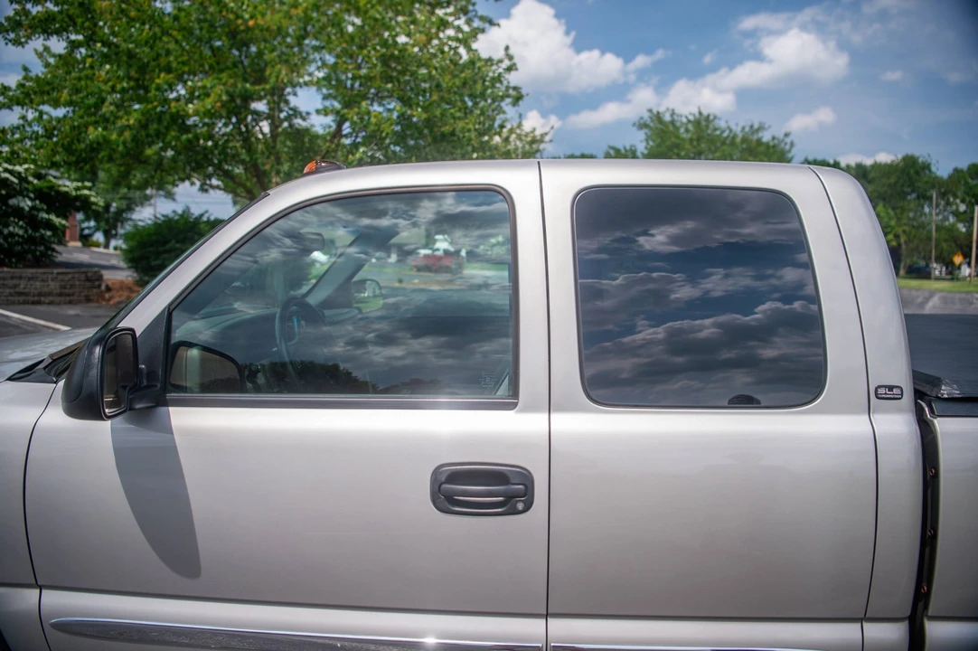 2004 GMC Sierra 2nd Gen - Image 30 of 31
