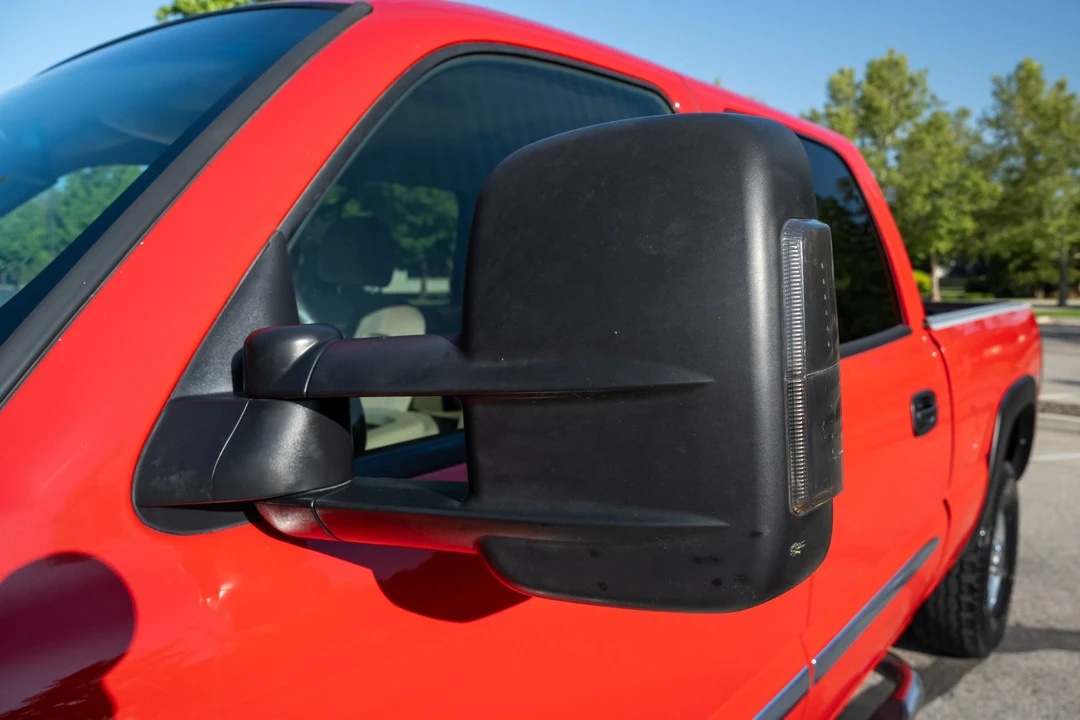 2004 GMC Sierra Heavy Duty 2nd Gen - Image 23 of 31