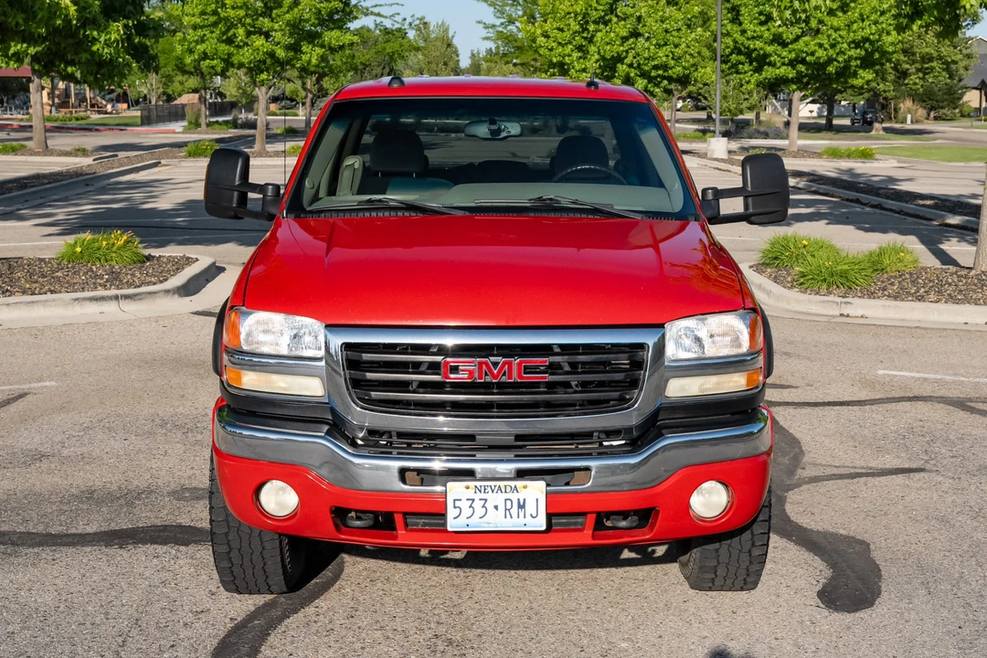 2004 GMC Sierra Heavy Duty 2nd Gen - Image 7 of 31