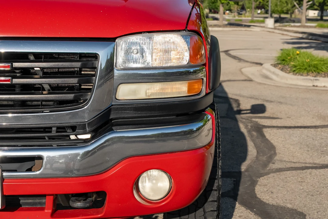 2004 GMC Sierra Heavy Duty 2nd Gen - Image 19 of 31