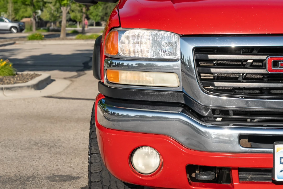 2004 GMC Sierra Heavy Duty 2nd Gen - Image 18 of 31