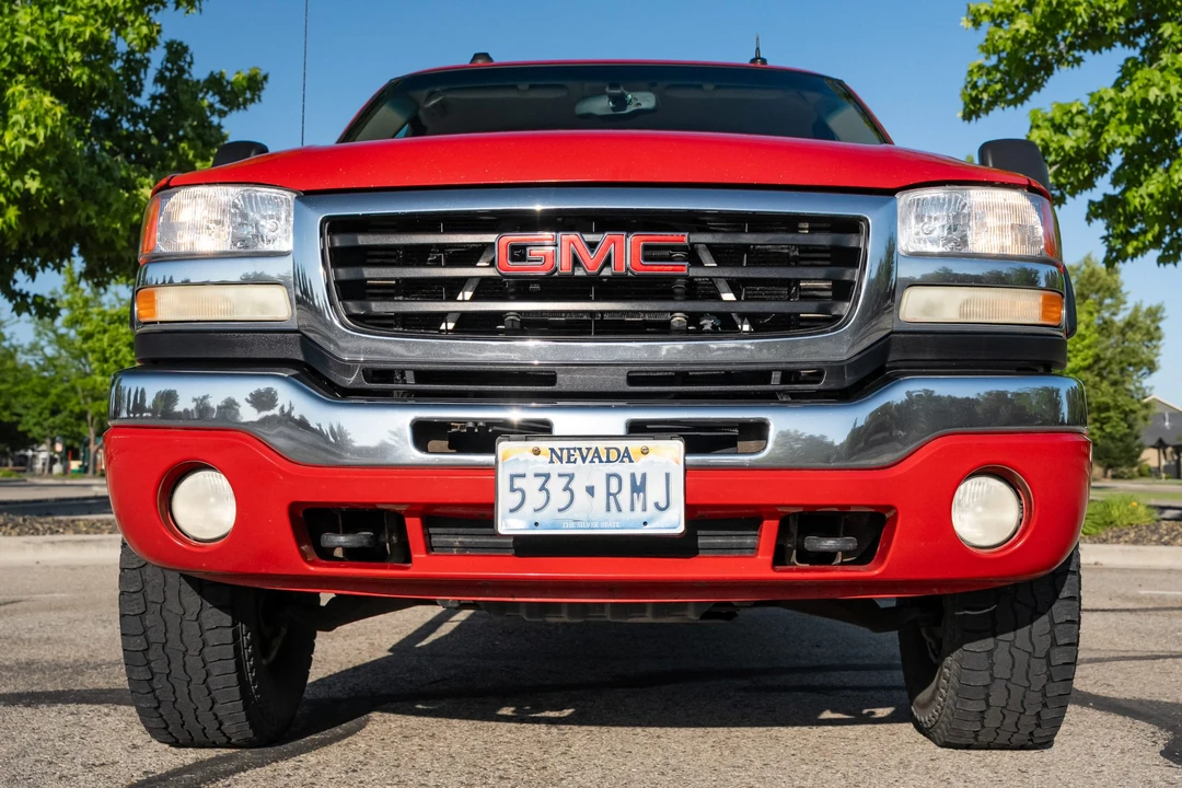 2004 GMC Sierra Heavy Duty 2nd Gen - Image 9 of 31