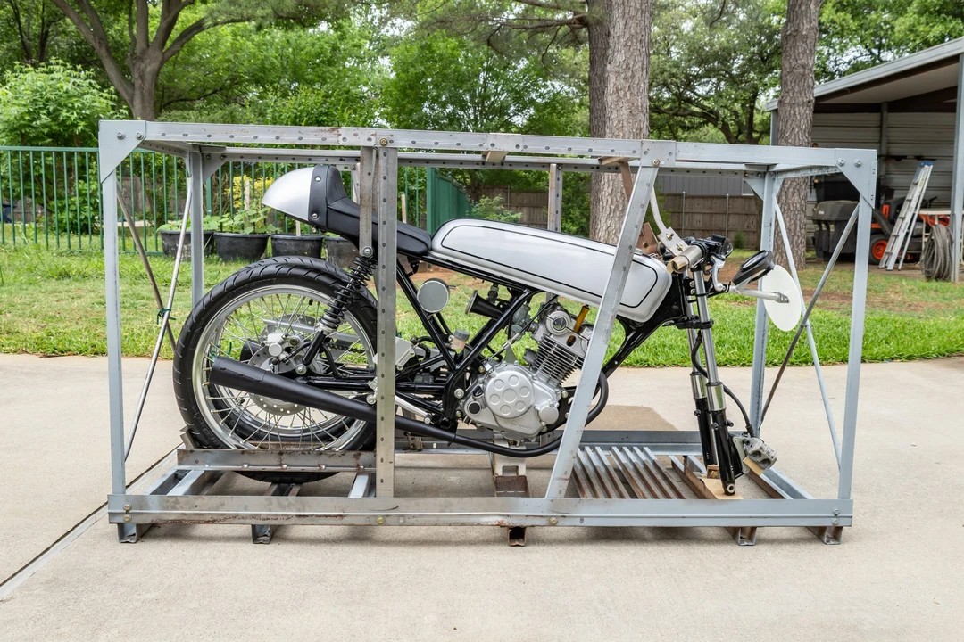 2004 Honda CB50R - Image 3 of 31