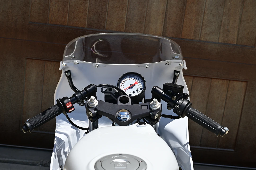 2004 Honda NSR - Image 8 of 23