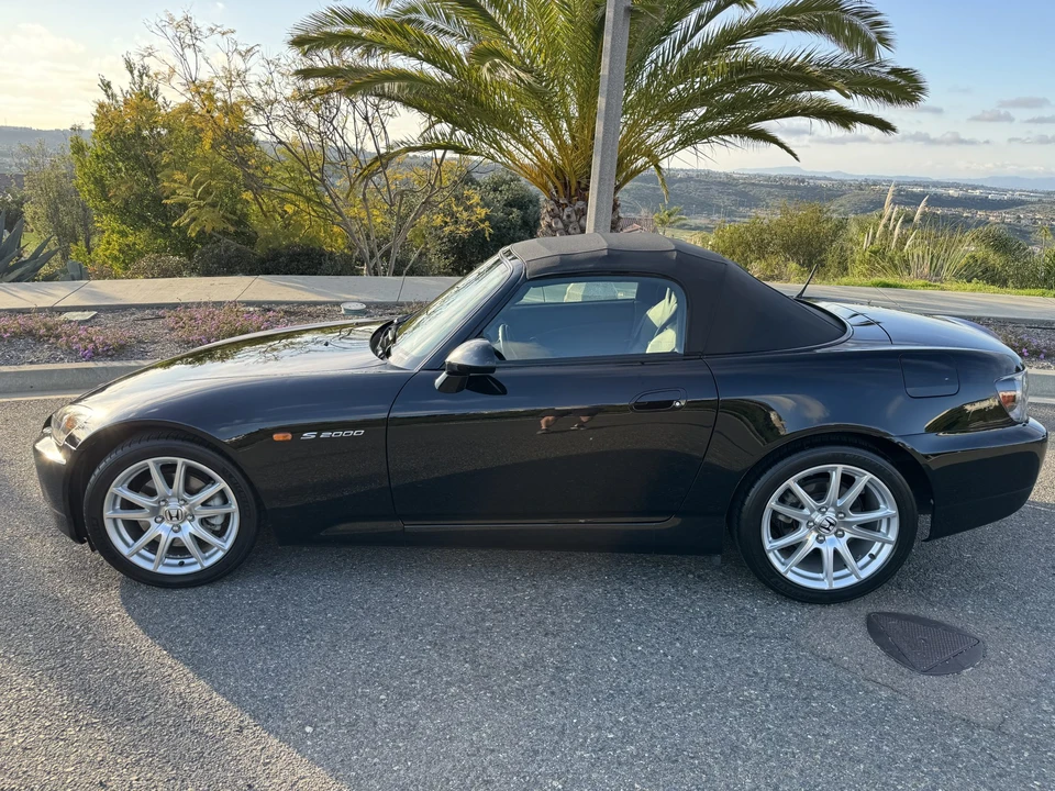 2004 Honda AP2 S2000 - Image 17 of 31