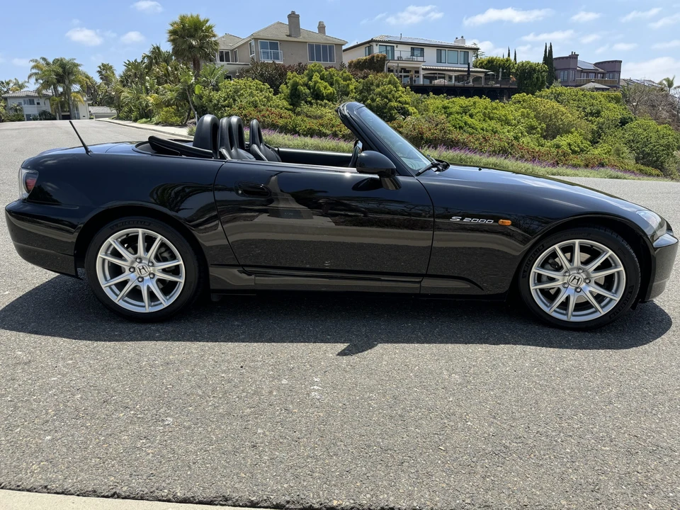 2004 Honda AP2 S2000 - Image 5 of 31