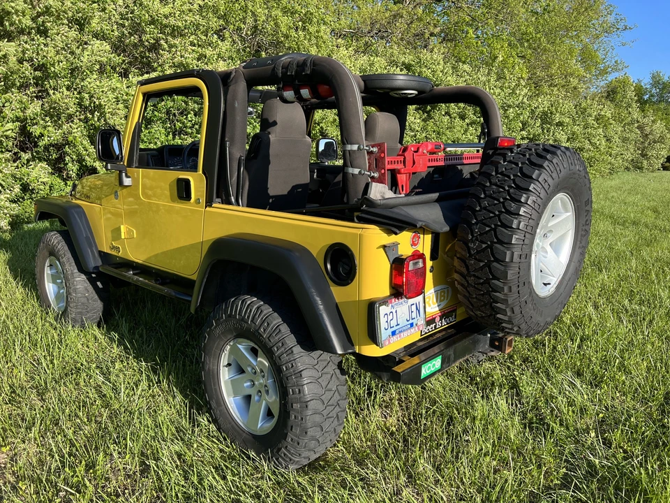 2004 Jeep TJ Wrangler - Image 19 of 31