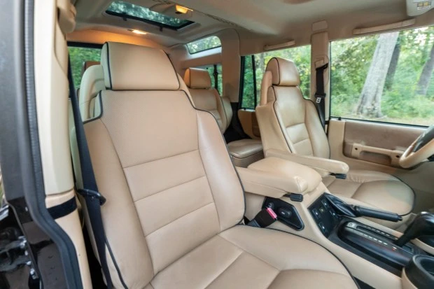 2004 Land Rover Discovery 2nd Gen - Image 4 of 7