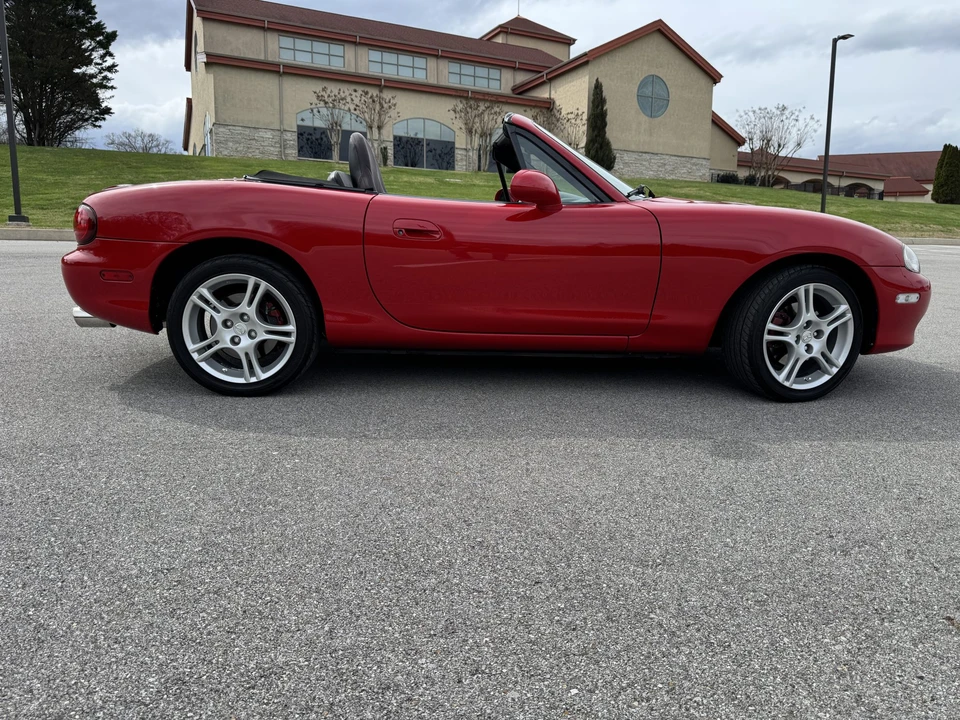 2004 Mazda NB MX-5 Miata - Image 21 of 31