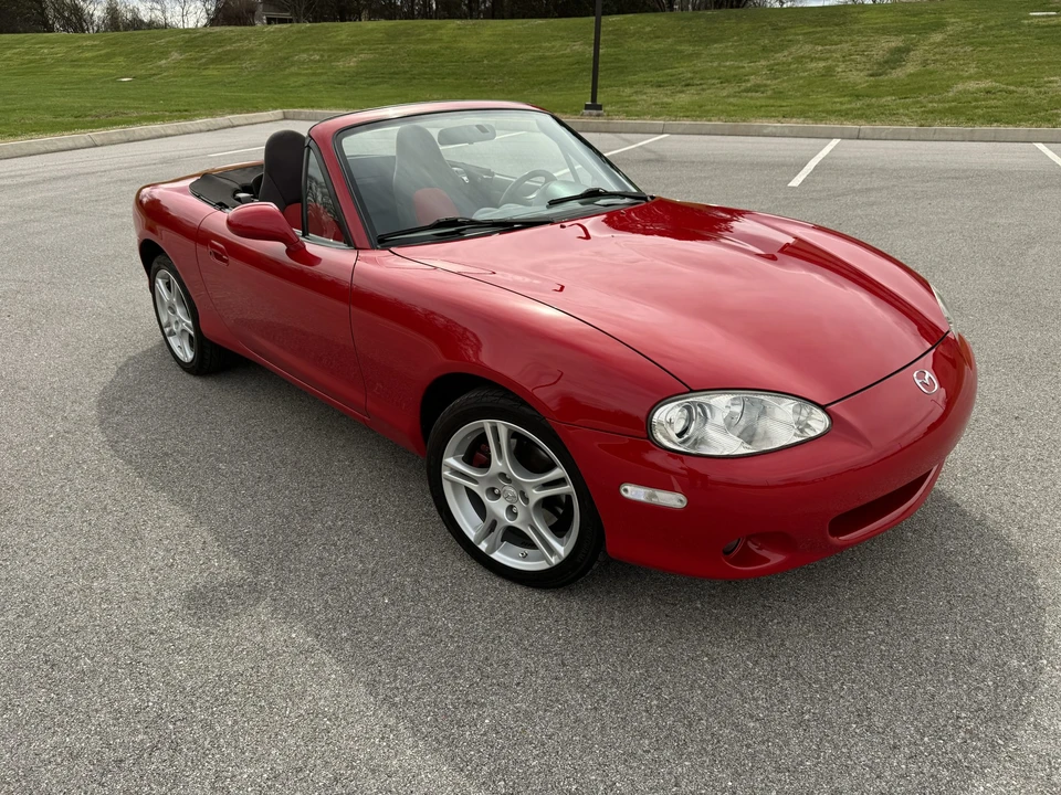 2004 Mazda NB MX-5 Miata - Image 24 of 31