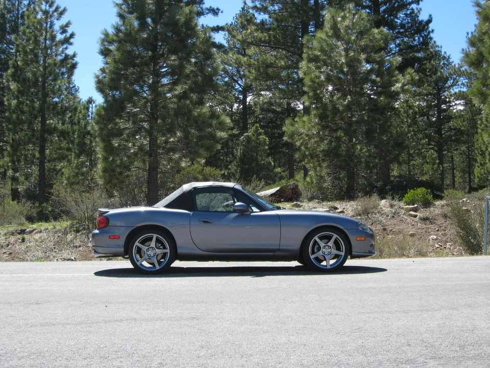 2004 Mazda NB Mazdaspeed MX-5 Miata - Image 11 of 31