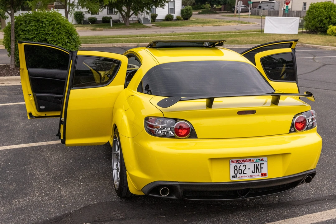 2004 Mazda RX-8 1st Gen - Image 9 of 31