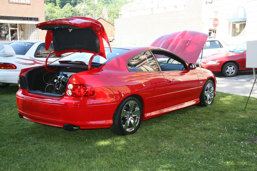 2004 Pontiac GTO 4th Gen - Image 16 of 31