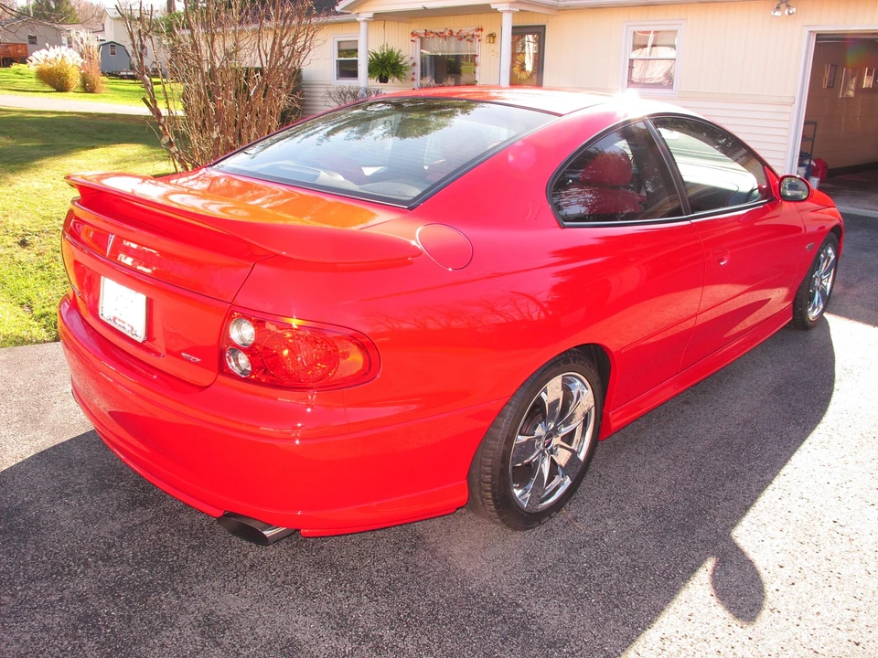 2004 Pontiac GTO 4th Gen - Image 14 of 31