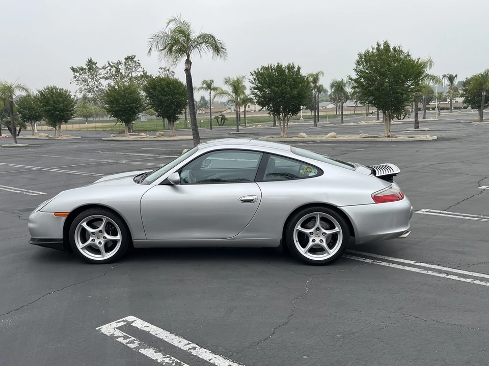 2004 Porsche 996 Carrera - Image 10 of 31