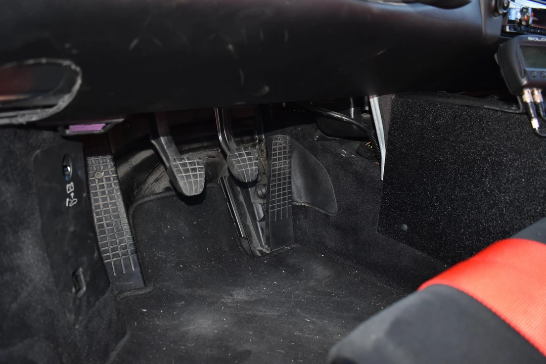 2004 Porsche 996 GT3 - Image 24 of 31