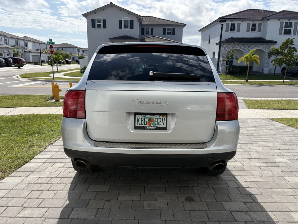 2004 Porsche 955/957 Cayenne S - Image 9 of 31
