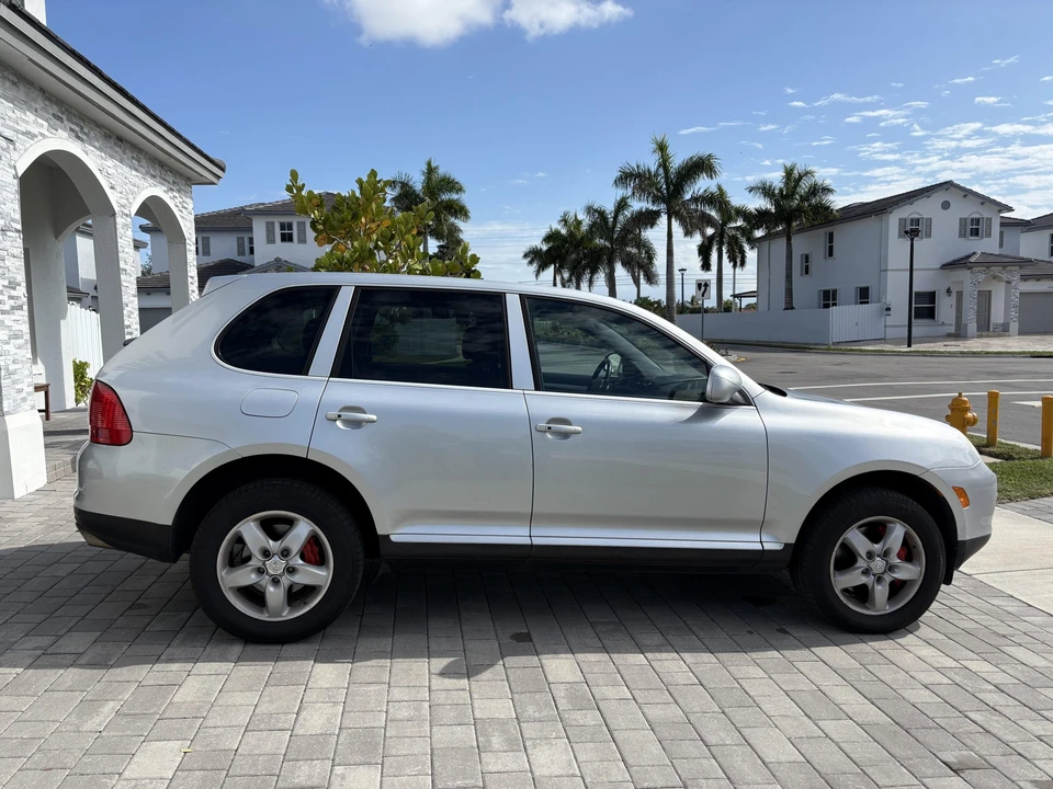2004 Porsche 955/957 Cayenne S - Image 7 of 31