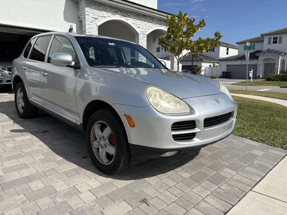2004 Porsche 955/957 Cayenne S - Image 4 of 31