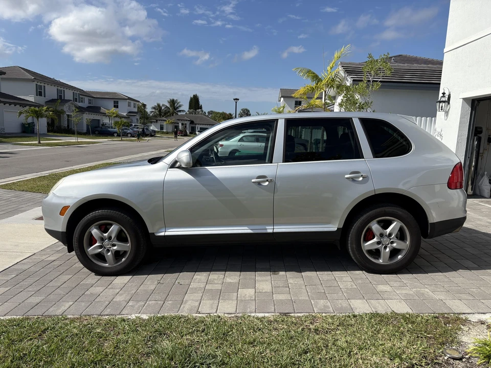 2004 Porsche 955/957 Cayenne S - Image 11 of 31