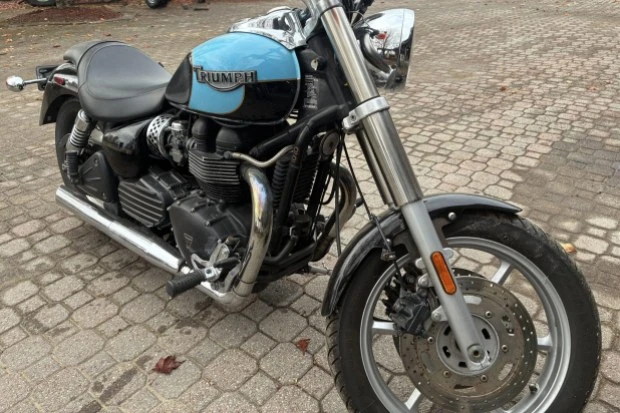 2004 Triumph New Bonneville - Image 3 of 6