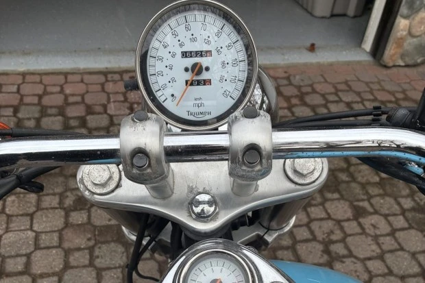 2004 Triumph New Bonneville - Image 4 of 6