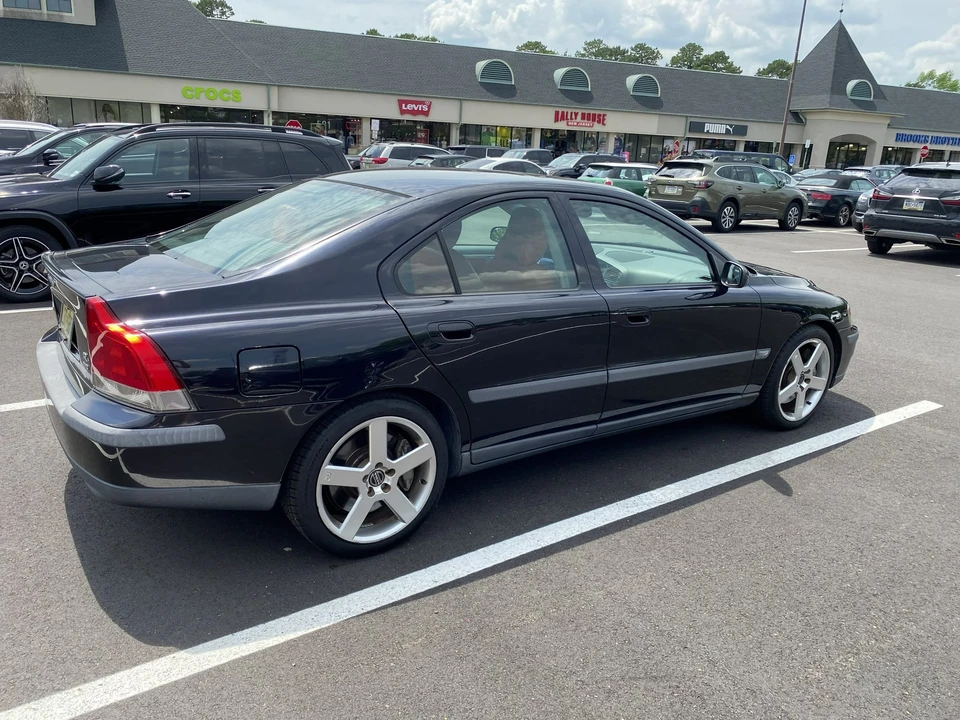 2004 Volvo S60 R 1st Gen - Image 11 of 31