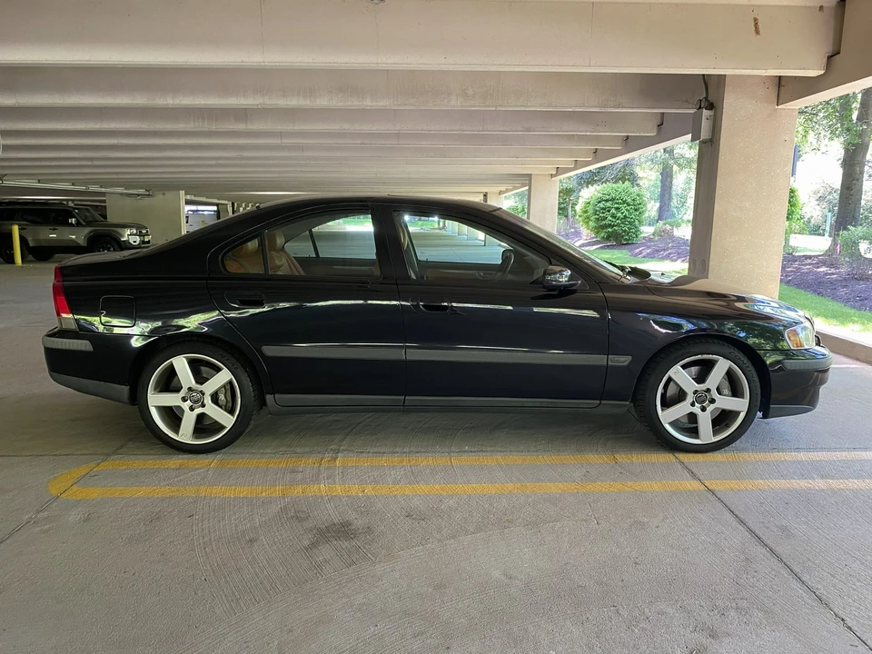 2004 Volvo S60 R 1st Gen - Image 10 of 31