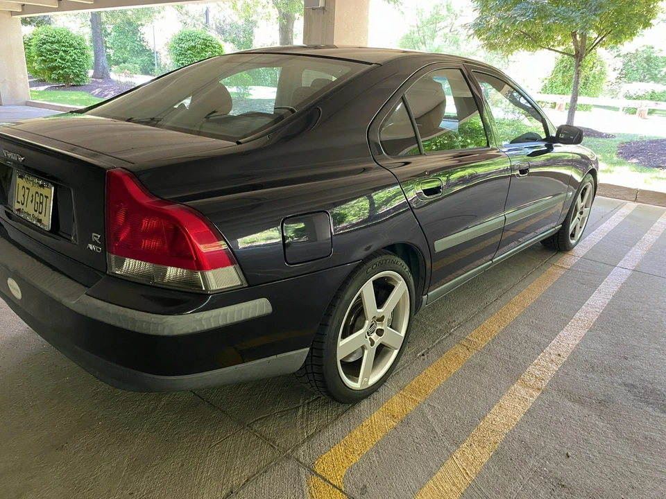 2004 Volvo S60 R 1st Gen - Image 13 of 31