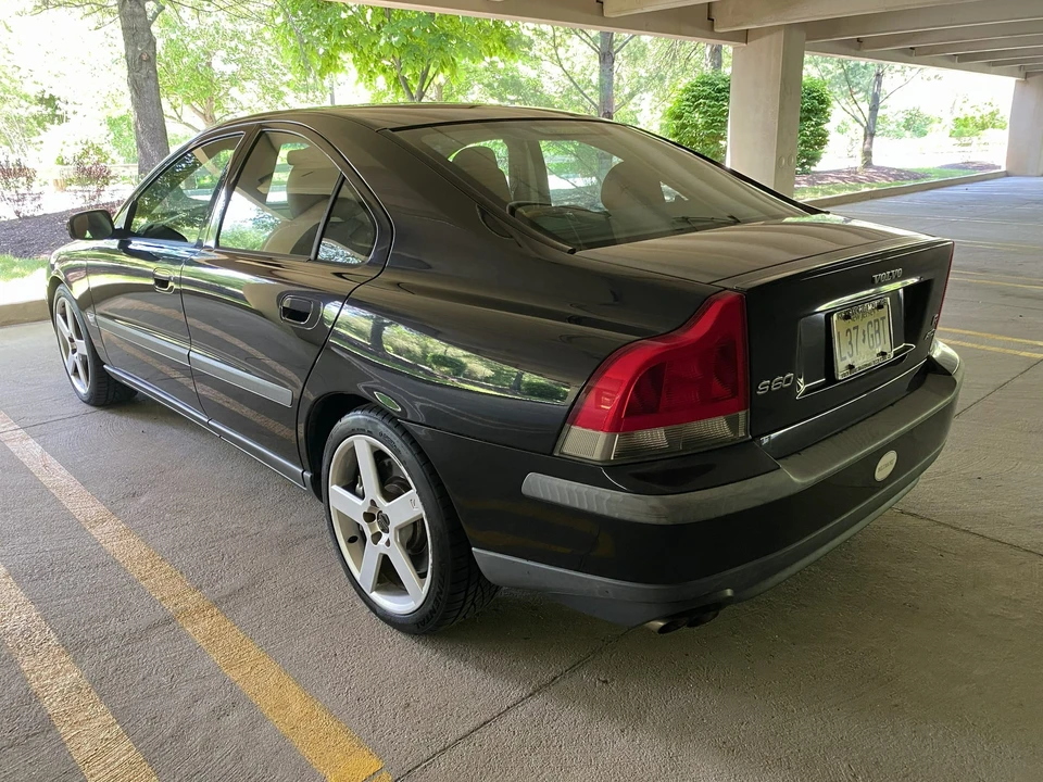 2004 Volvo S60 R 1st Gen - Image 19 of 31