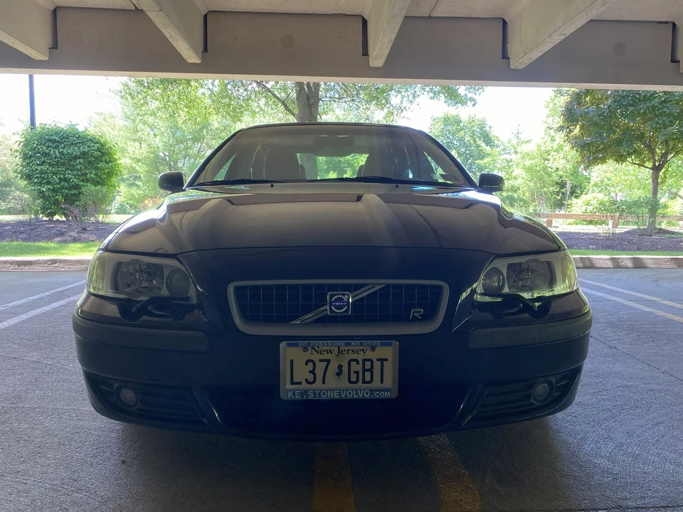 2004 Volvo S60 R 1st Gen - Image 2 of 31